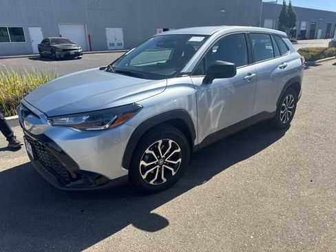 Used 2025 Toyota Corolla Cross AWD Hybrid image 1