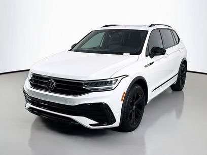 Used 2023 Volkswagen Tiguan SE R-Line