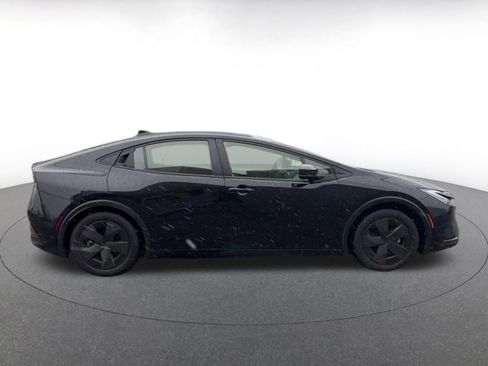 Used 2025 Toyota Prius LE image 16