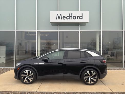 Used 2021 Volkswagen ID.4 Pro S w/ Gradient Package image 7