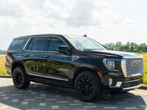 Used 2024 GMC Yukon Denali w/ Max Trailering Package AWD/4WD image 10