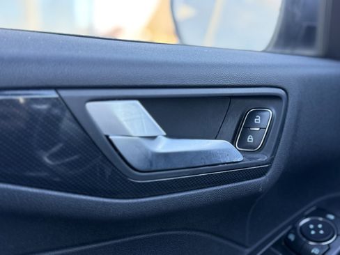 Used 2023 Ford Escape ST-Line w/ Tech Pack #1 image 17