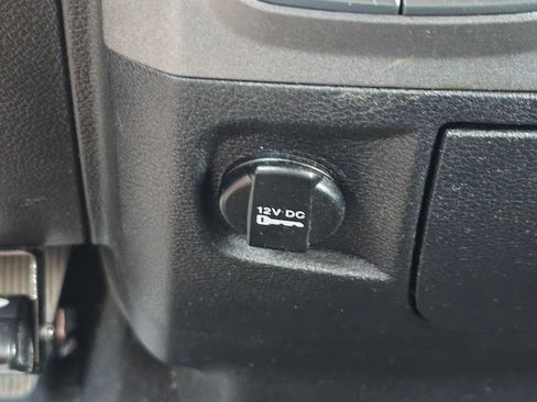 Used 2014 RAM 1500 Express AWD/4WD image 37