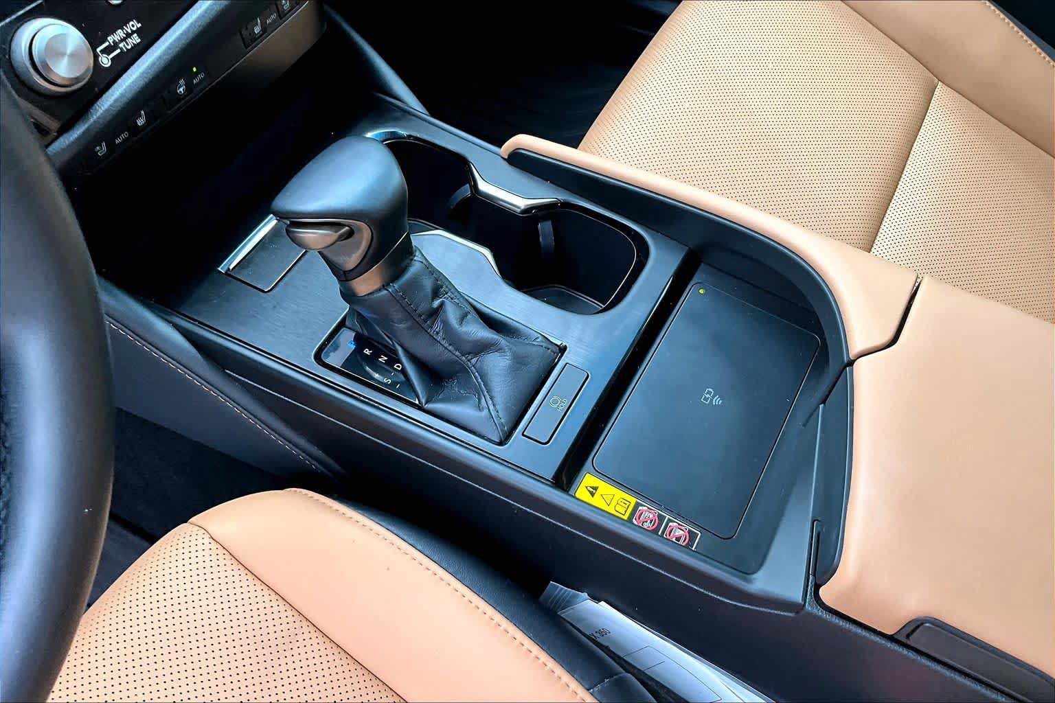 Used 2025 Lexus ES 350 w/ Premium Package FWD image 17