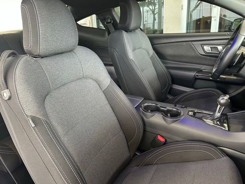 Used 2025 Ford Mustang GT RWD image 19