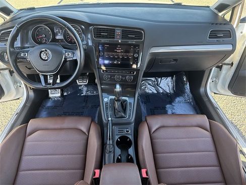Used 2018 Volkswagen Golf Alltrack SEL image 9