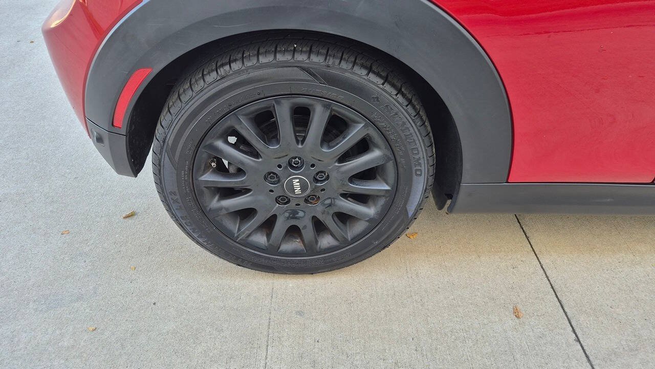 Used 2018 MINI Cooper 2-Door Hardtop FWD image 21