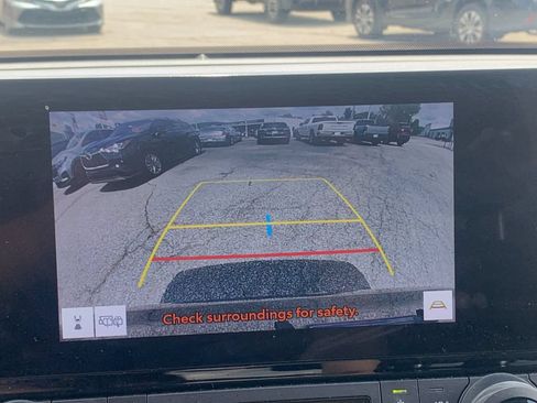 Used 2024 Toyota Grand Highlander AWD image 22