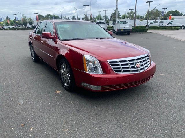 Used 2010 Cadillac DTS Luxury FWD image 7