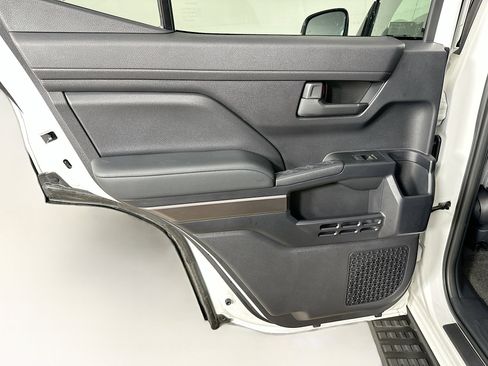 Used 2025 Toyota 4Runner TRD Off-Road image 26