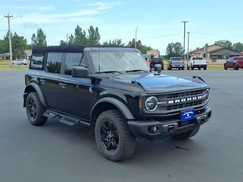Used 2023 Ford Bronco Black Diamond AWD/4WD image 8