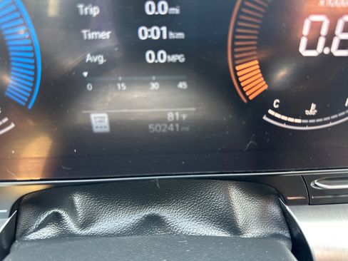 Used 2025 Hyundai Kona SEL FWD image 29
