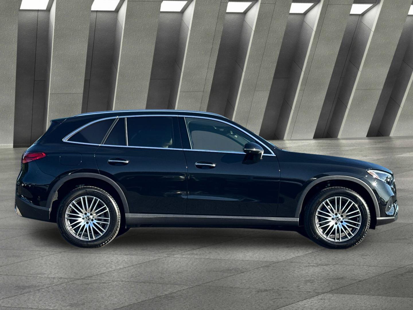 Certified 2026 Mercedes-Benz GLC 300 4MATIC image 3