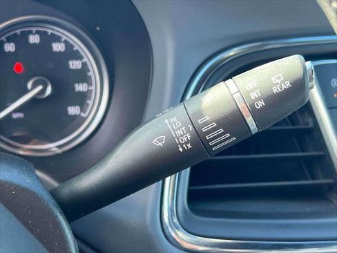 Used 2022 Buick Enclave Essence w/ Sport Touring Edition image 25