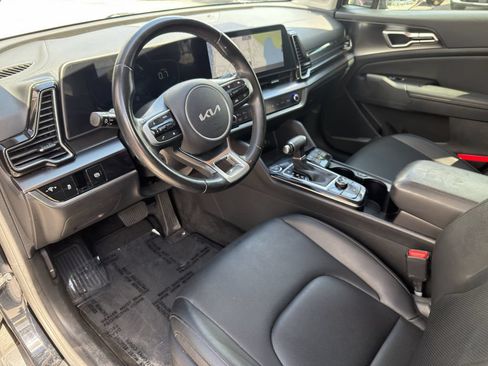 Certified 2023 Kia Sportage EX FWD image 18