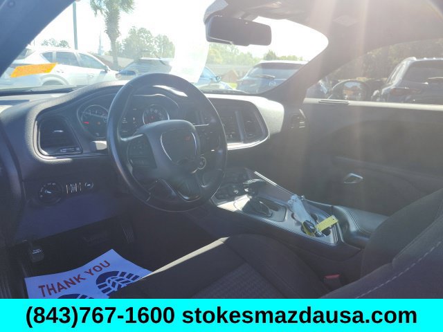 Used 2023 Dodge Challenger SXT RWD image 7