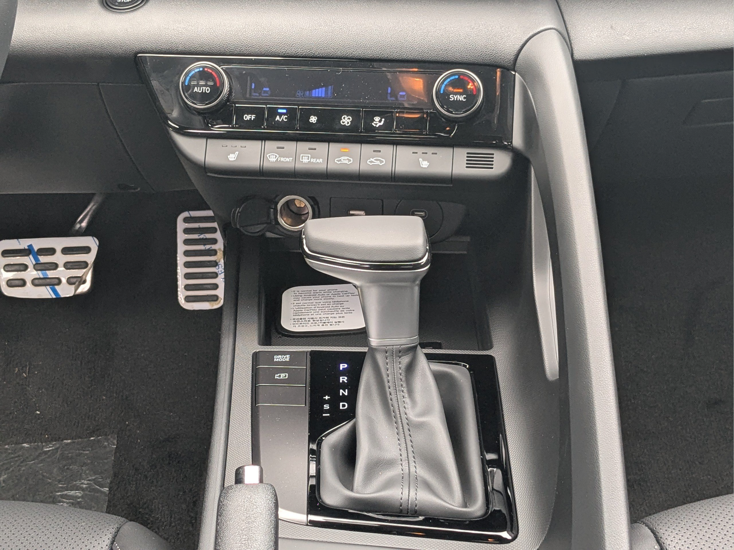 New 2026 Hyundai Elantra SEL Sport FWD image 25