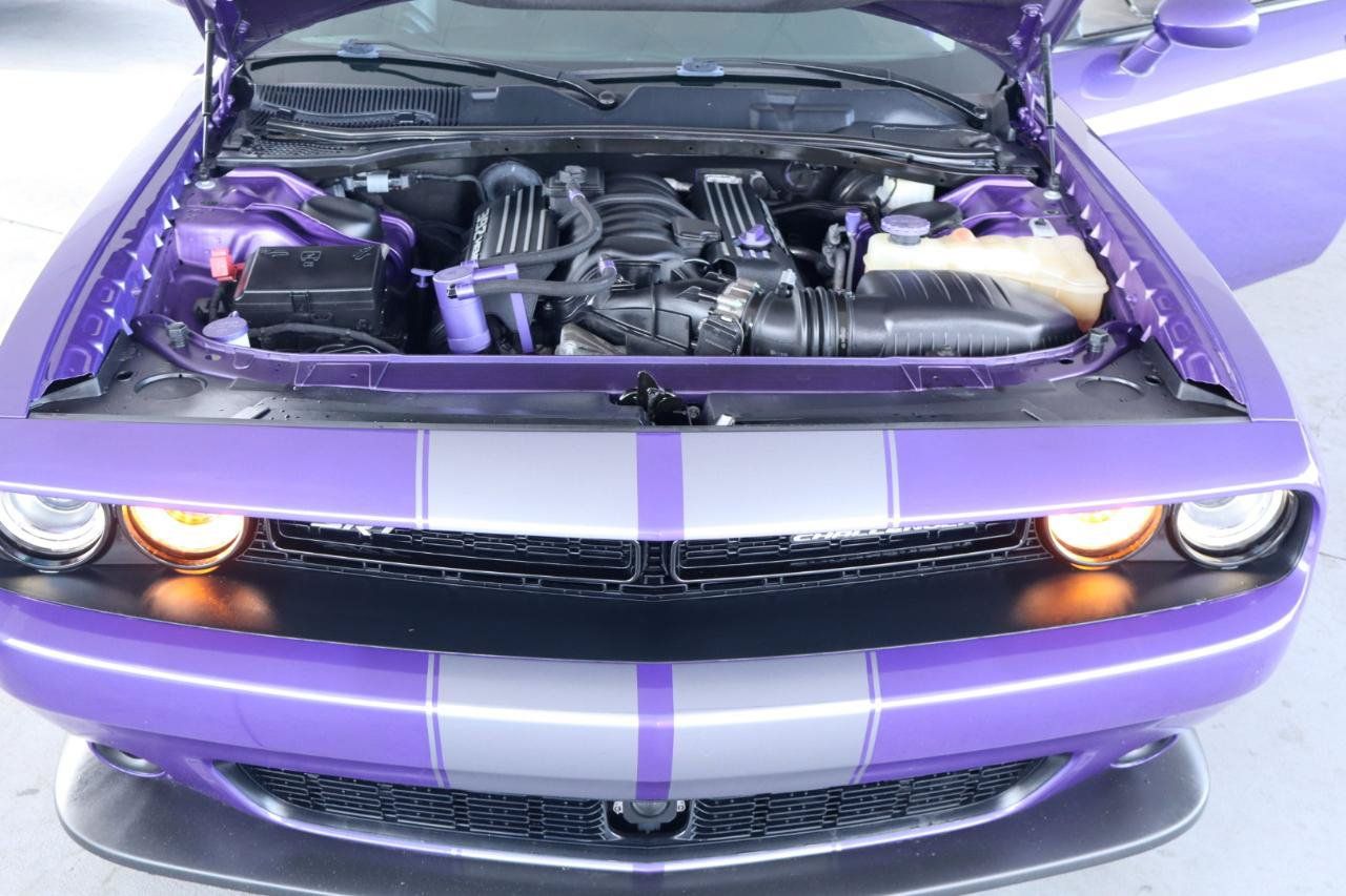 Used 2018 Dodge Challenger SRT w/ Technology Group RWD image 42