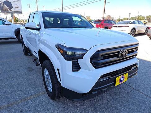 New 2025 Toyota Tacoma SR5 image 4