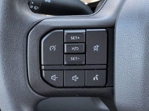 Used 2025 Ford F250 XL AWD/4WD image 23