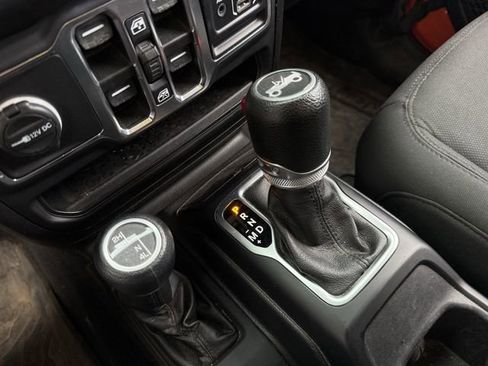 Used 2020 Jeep Wrangler Unlimited Sport S image 19