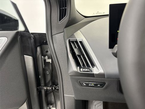 New 2026 BMW iX M70 image 31