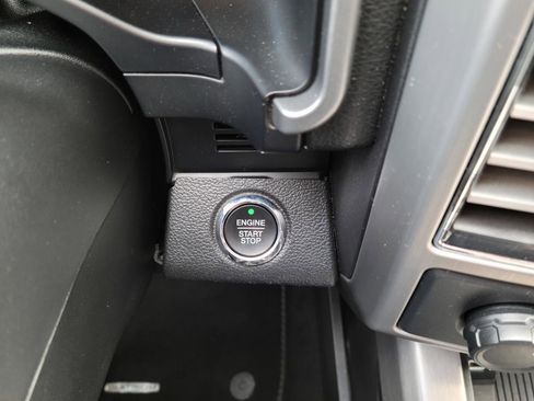 Used 2017 Ford F150 Platinum image 13