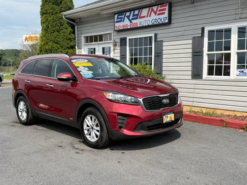 Used 2019 Kia Sorento AWD w/ LX Convenience Package image 4