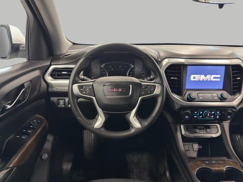 Used 2023 GMC Acadia SLE w/ Driver Convenience Package image 13