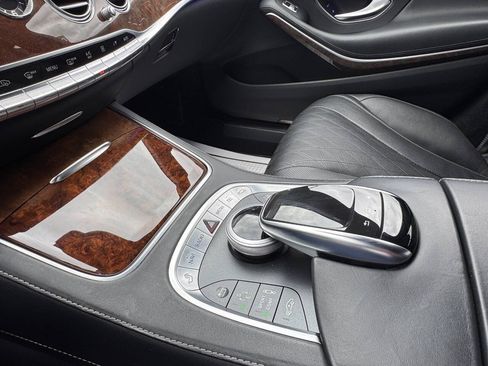 Used 2015 Mercedes-Benz S 550 4MATIC Sedan image 25
