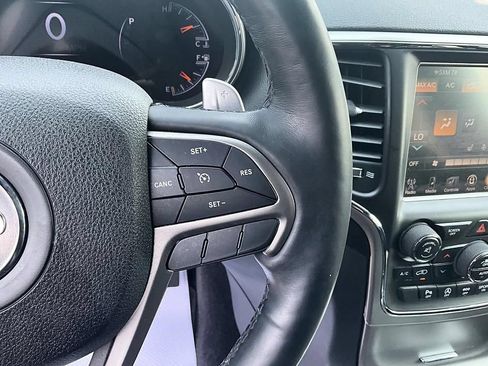 Used 2017 Jeep Grand Cherokee Altitude AWD/4WD image 31