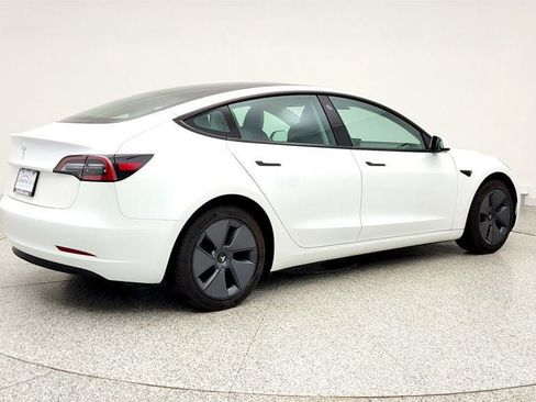 Used 2023 Tesla Model 3 Standard Range image 5