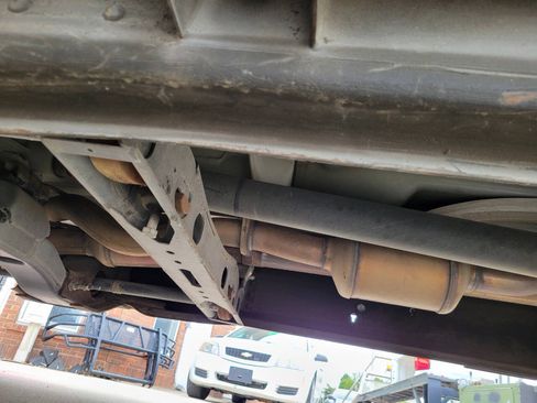 Used 2011 Chevrolet Silverado 3500 W/T RWD image 13