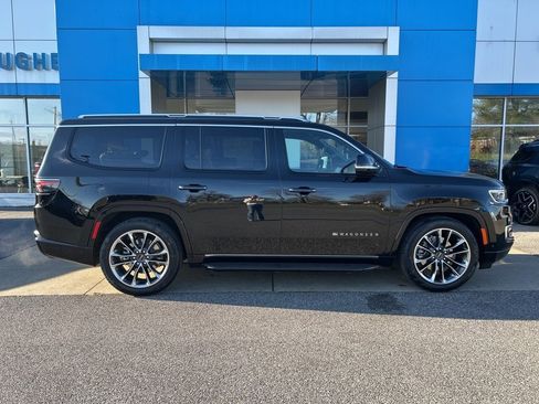 New 2025 Jeep Wagoneer Series II w/ Convenience Group I image 2