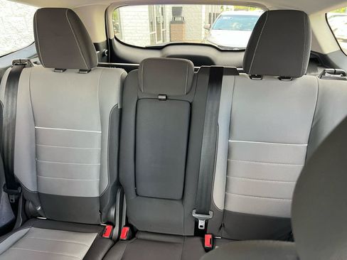 Used 2015 Ford Escape SE w/ Equipment Group 201A AWD/4WD image 13