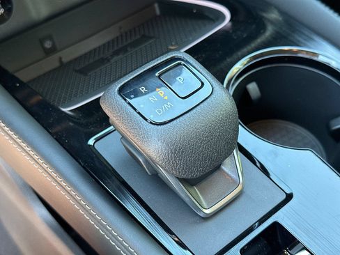 New 2026 Nissan Rogue Platinum AWD/4WD image 32