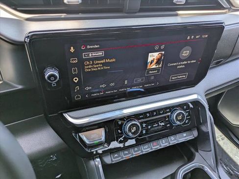 Used 2024 GMC Sierra 1500 Denali w/ Denali Reserve Package AWD/4WD image 11