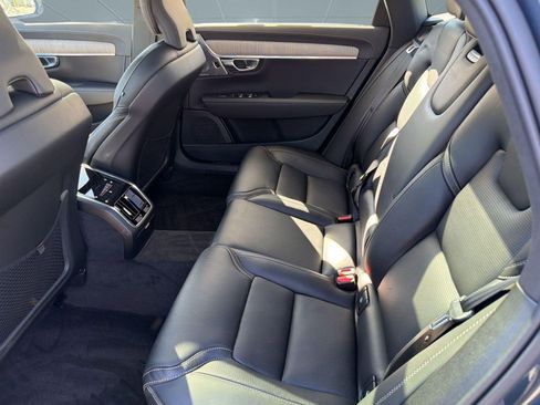 Certified 2023 Volvo S90 B6 Ultimate w/ Lounge Package image 24