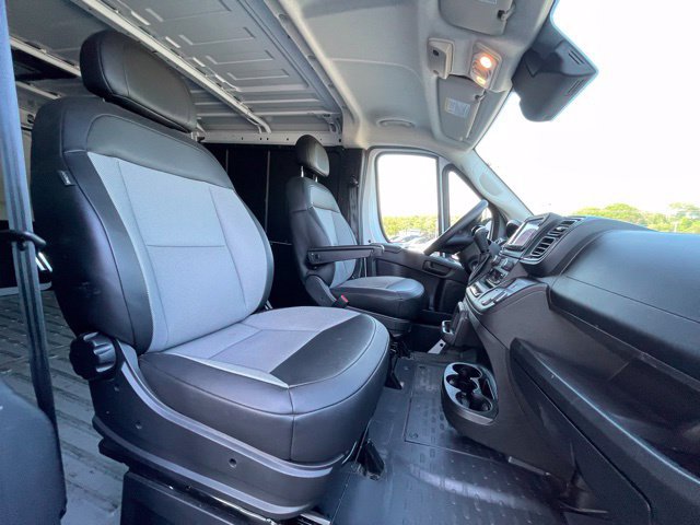 Used 2025 RAM ProMaster 2500 w/ Convenience Group FWD image 25