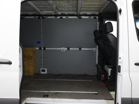 Used 2022 Mercedes-Benz Sprinter 2500 image 29