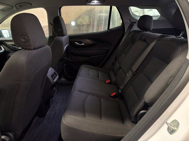 Used 2023 GMC Terrain SLE FWD image 24
