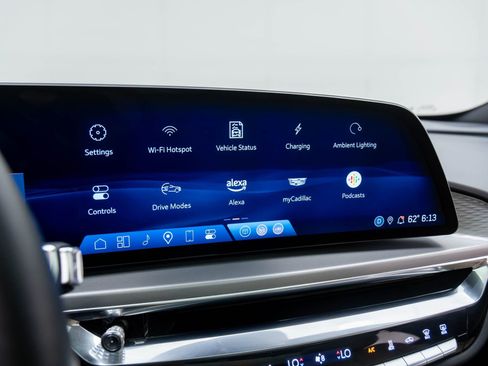 Used 2024 Cadillac Lyriq Sport w/ Nappa Leather Package image 27