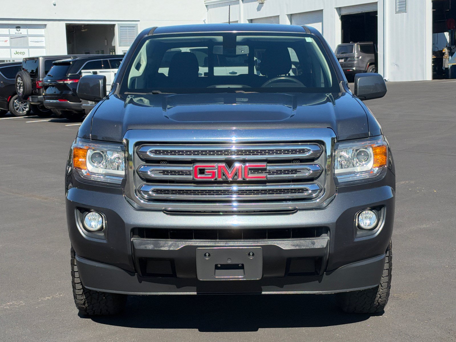 Used 2017 GMC Canyon SLE w/ SLE Convenience Package RWD image 2