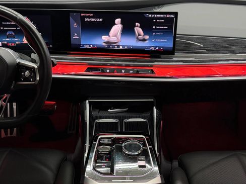 Used 2023 BMW 740i w/ Parking Assistance Package RWD image 81
