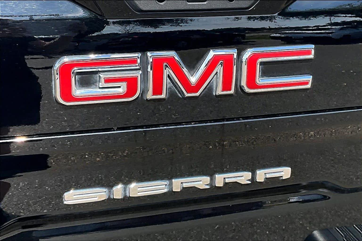 Used 2023 GMC Sierra 1500 Elevation RWD image 30