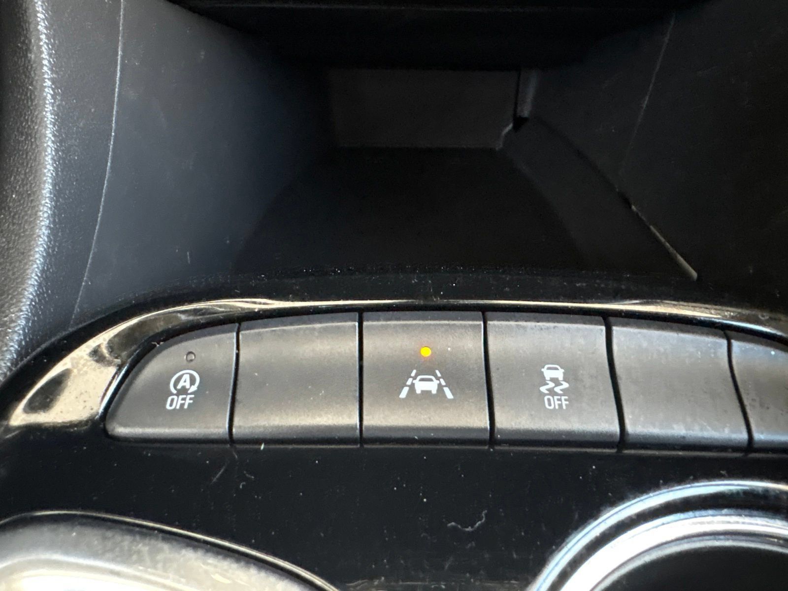 Used 2022 Buick Encore GX Select FWD image 23