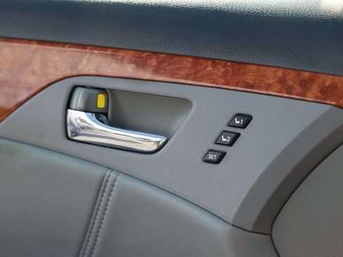 Used 2005 Toyota Avalon Limited image 44