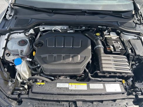 Used 2022 Volkswagen Golf R image 53