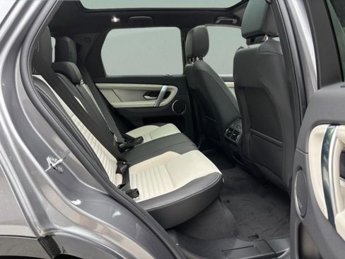 Used 2025 Land Rover Discovery Sport Dynamic SE image 8