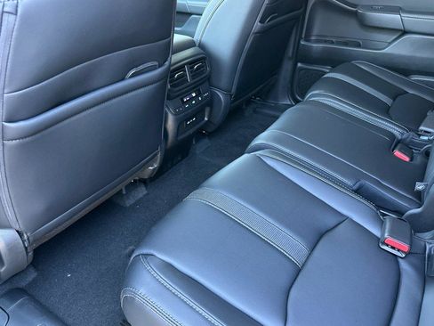 New 2025 Honda Pilot Touring image 13